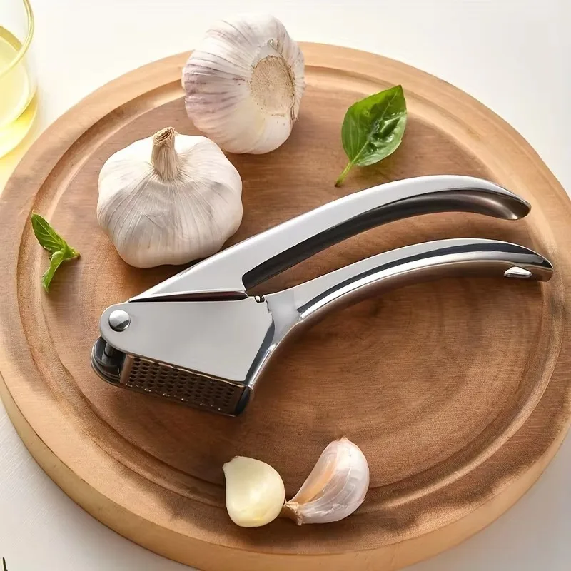 Garlic Press, Durable Professional Grade Dual Lever-Assisted Garlic Crusher with Large Capacity Chamber