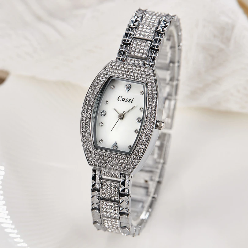 

Gold Sliver Watch for Women Quartz Wristwatch Vintage White Dial Tonneau OVal Shaped Clock Niche Rhinestone Diamond Inlay Reloj