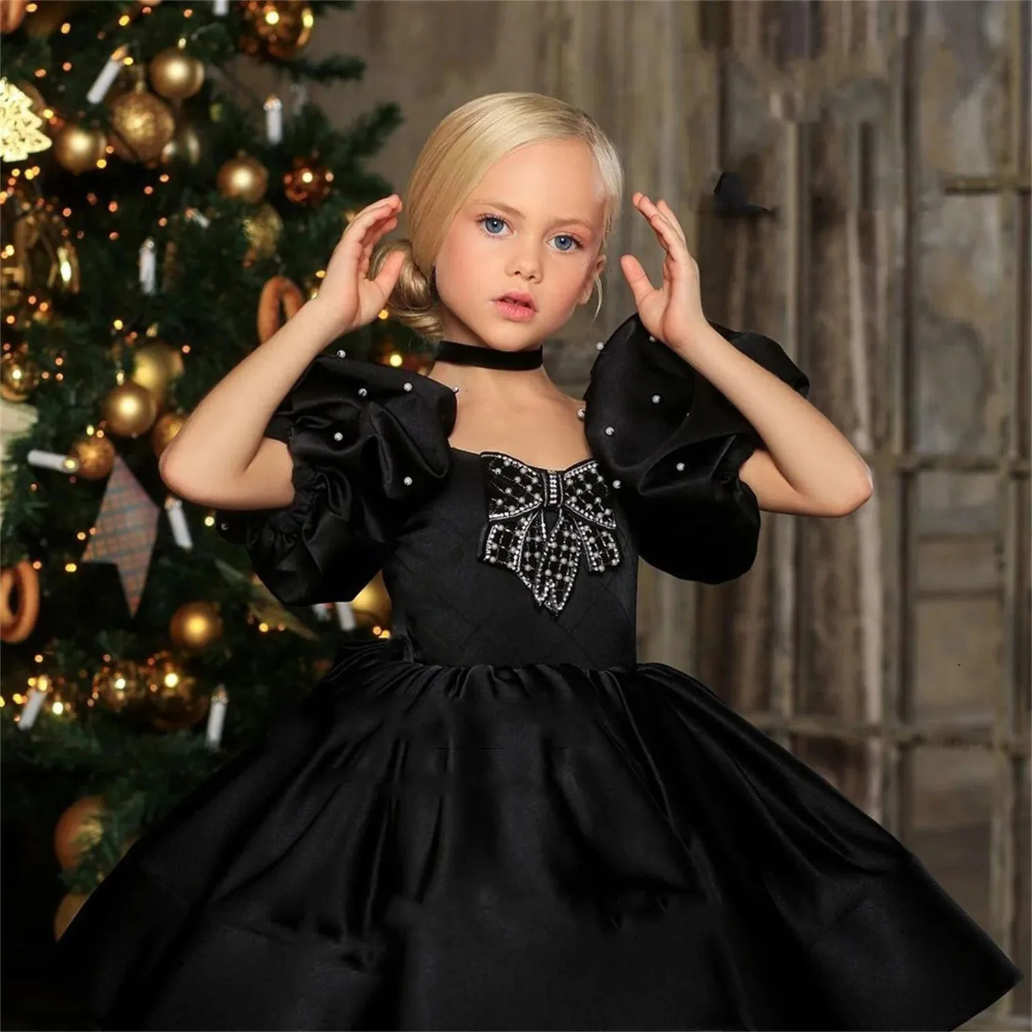 jolie-robe-noire-personnalisee-a-fleurs-pour-filles-avec-nœud-perle-longueur-aux-genoux-pour-fete-d'anniversaire-pour-enfants-robes-de-bal-de-premiere-communion