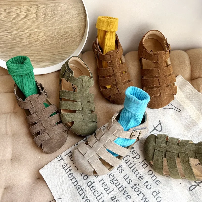 Spring/Summer New Girls' Matte Leather Girls Sandals with Toe Covers Boys' Retro British luxury Beach Shoes Zapatos De Niña