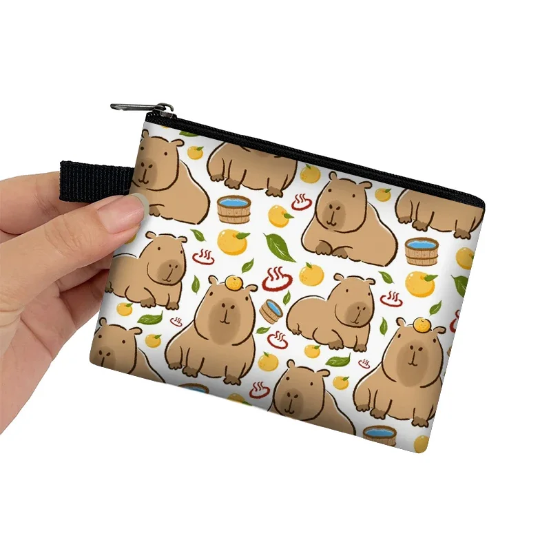 Kawaii Capybara สัตว์พิมพ์เหรียญผู้หญิง ID บัตรเครดิต Key หูฟัง Ok I ดึงเหรียญเงินกระเป๋า Mini กระเป๋าสตางค์เด็ก