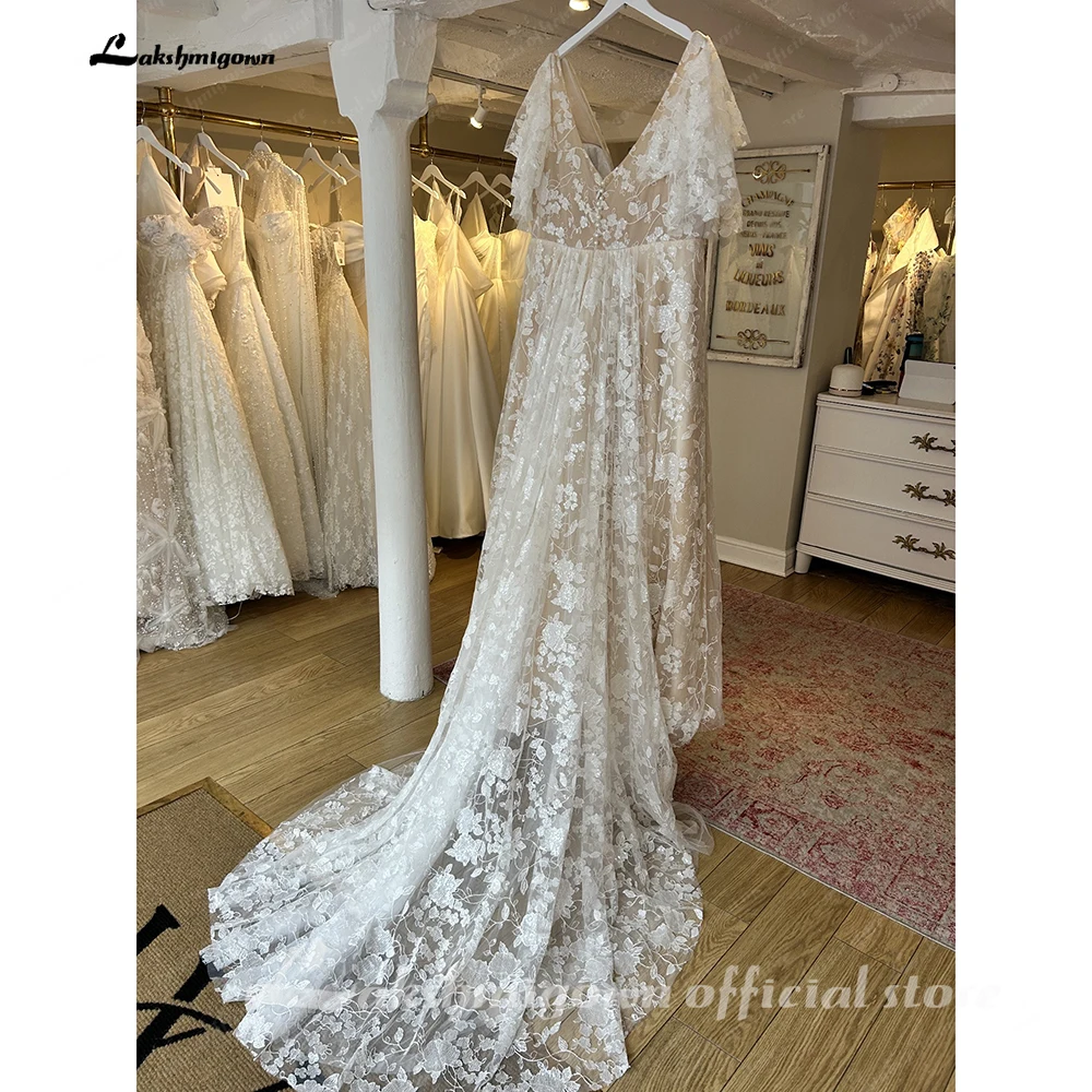 Lakshmigown Champagnerfarbenes Plus-Size-Hochzeitskleid mit abnehmbaren Fledermausärmeln, V-Ausschnitt, Spitze, Hofschleppe, Brautkleid nach Maß – Detail 6