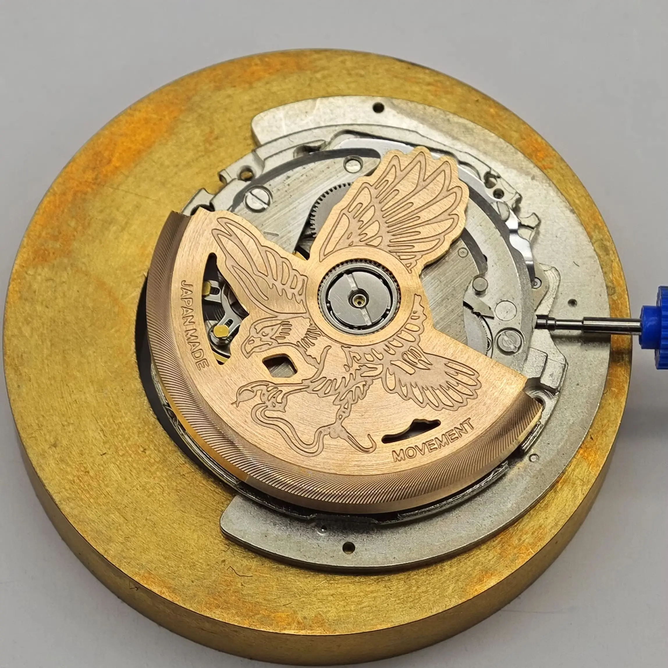 حركة NH35 NH36 الدوار الأوتوماتيكي على شكل "النسر". مناسبة