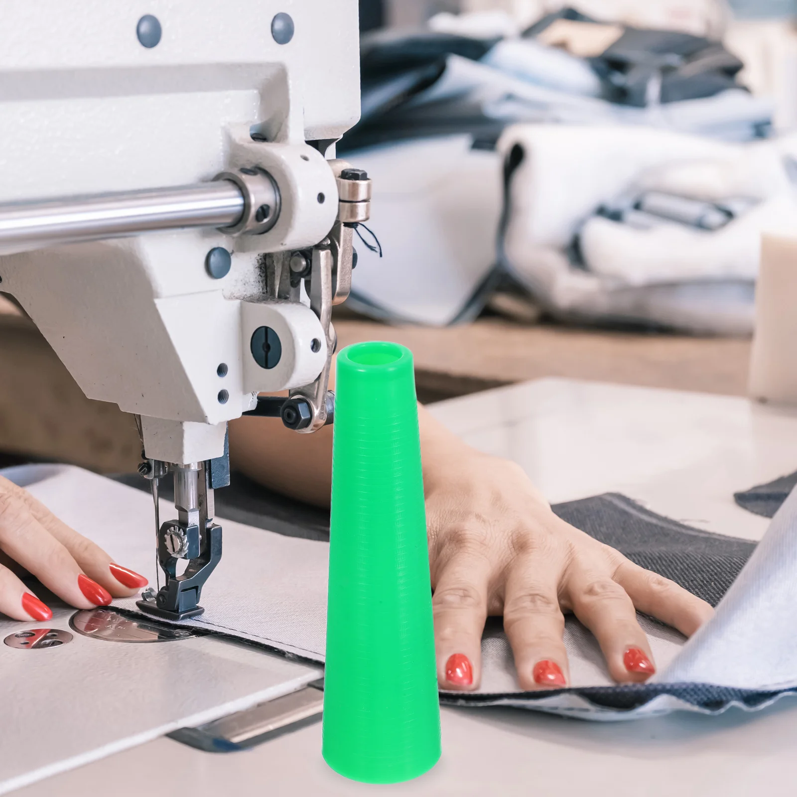 10Pcs Plastic Winding Bobbin Precision Angle Design Yarn Tube for Smooth Yarn Release DIY Knitting Sewing Tools