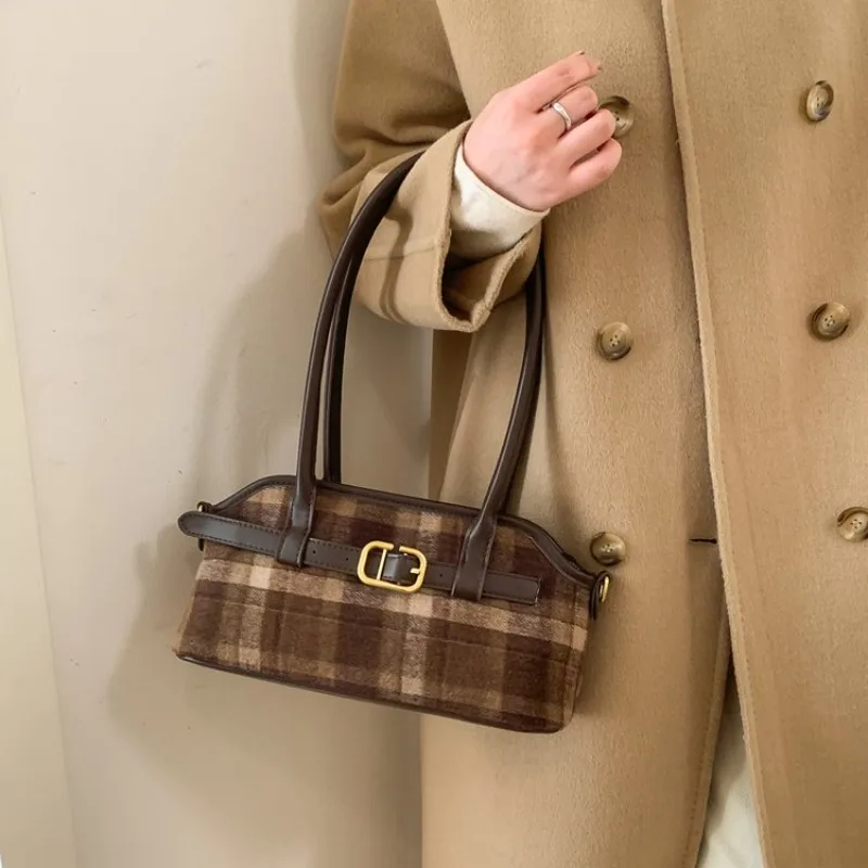 

Women's Retro Plaid Wool Long Shoulder Bag with Buckle Detail, Casual Style for Daily Errands & Weekend Outings Women Handbags