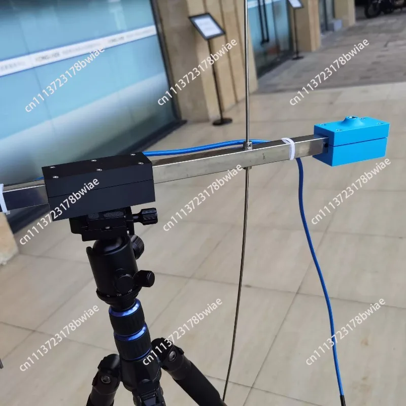ME08 Antenna Tripod Mount | 1/4