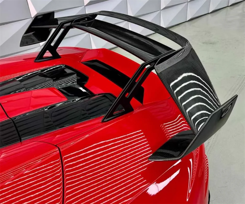 

Suitable for Lamborghini Huracan EVO convertible modification STO style dry carbon fiber rear spoiler rear wing body kit