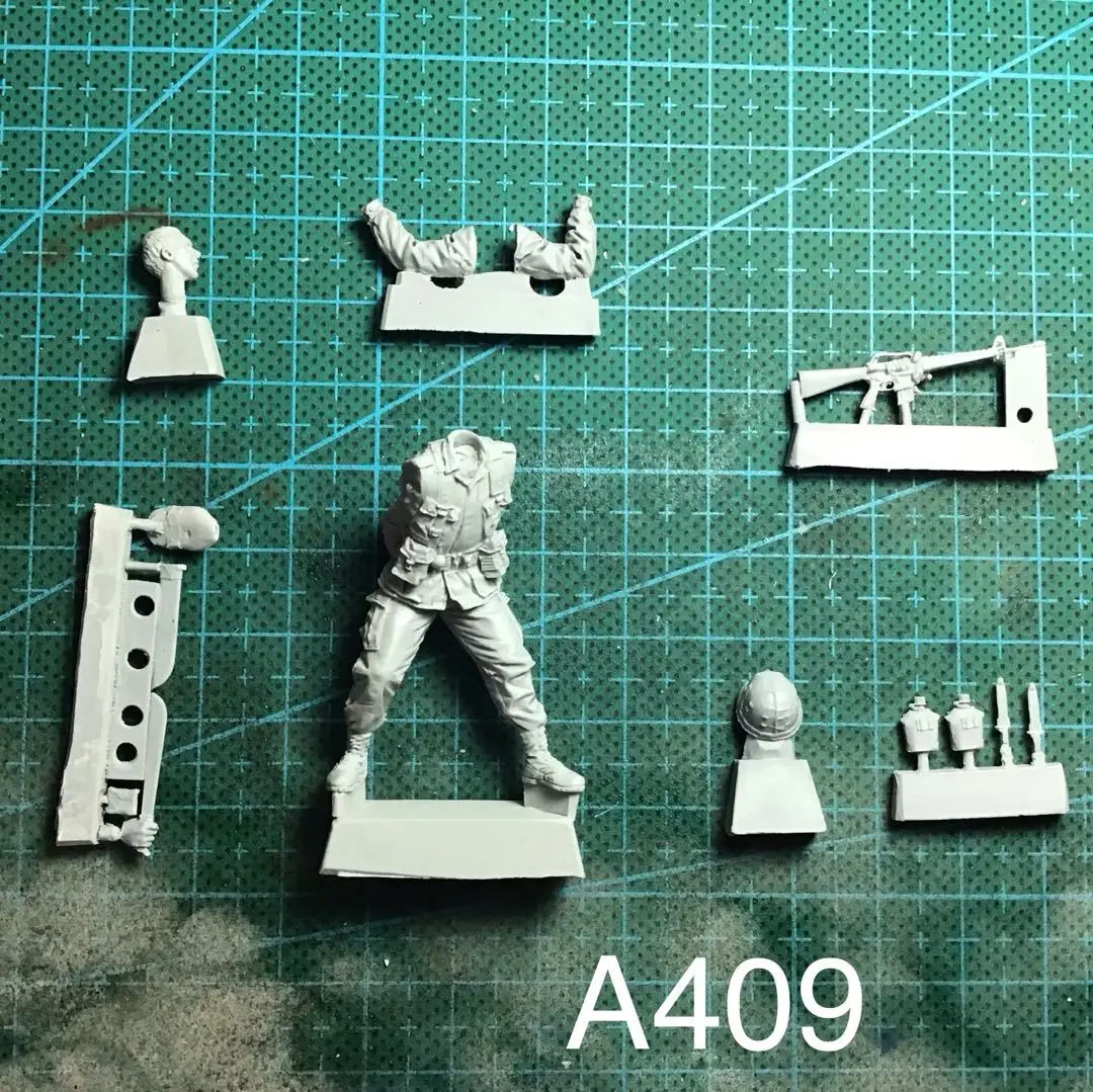 1/35 レジンモデルフィギュア GK，未組み立て・未塗装キット