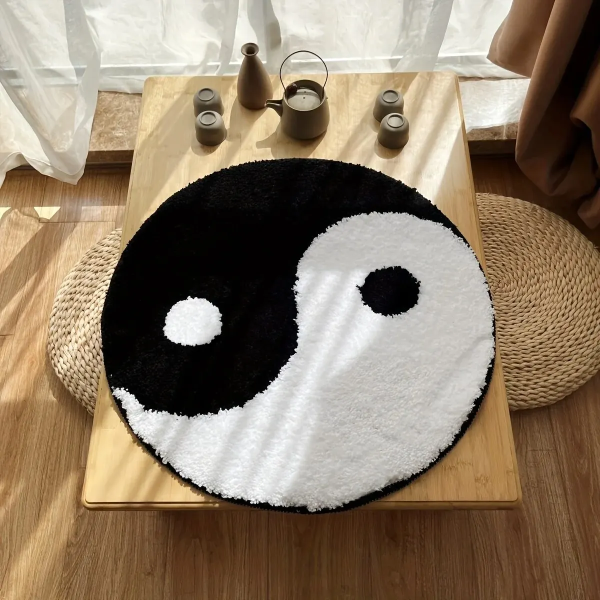 Yin and Yang Symbol Fluffy Circle Soft Rug Black and White Circle Digital Carpet for Bedroom with Chinese Characteristic