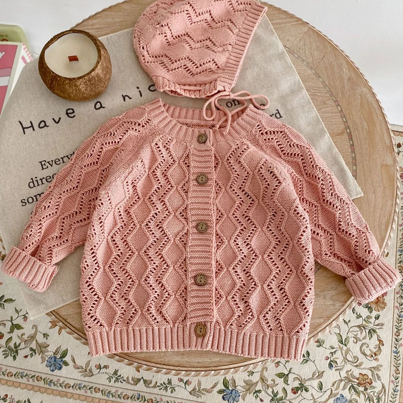 New autumn baby clothing, 0-3 year old baby girl solid color sweater versatile cardigan hollowed out knitted long sleeved jacket