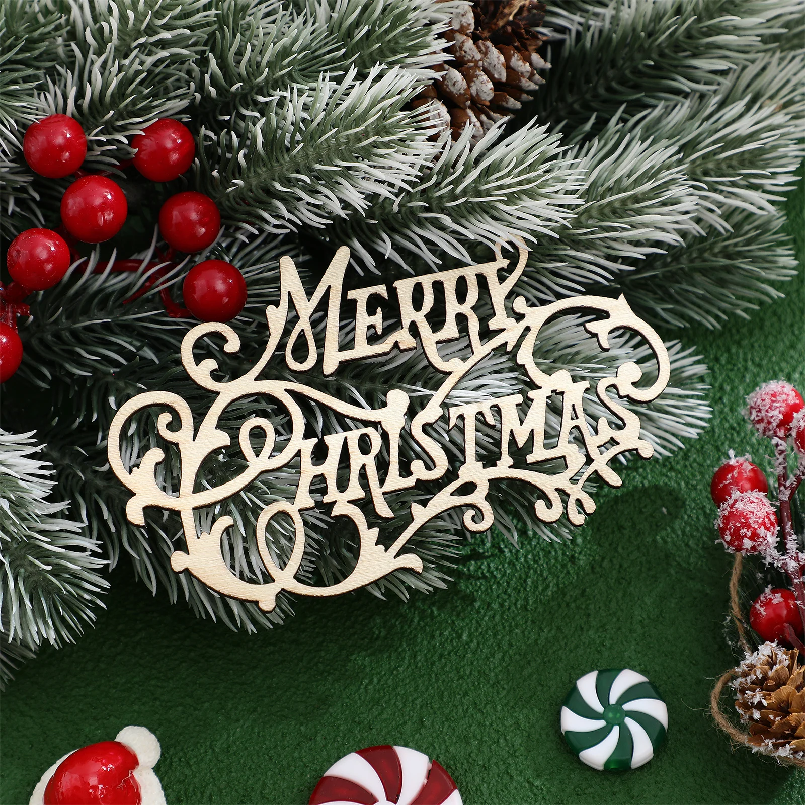 

20Pcs Blank Wood Chips Christmas Wooden Ornaments DIY Graffiti Pendant for Xmas Painting Decoration Craft Supplies