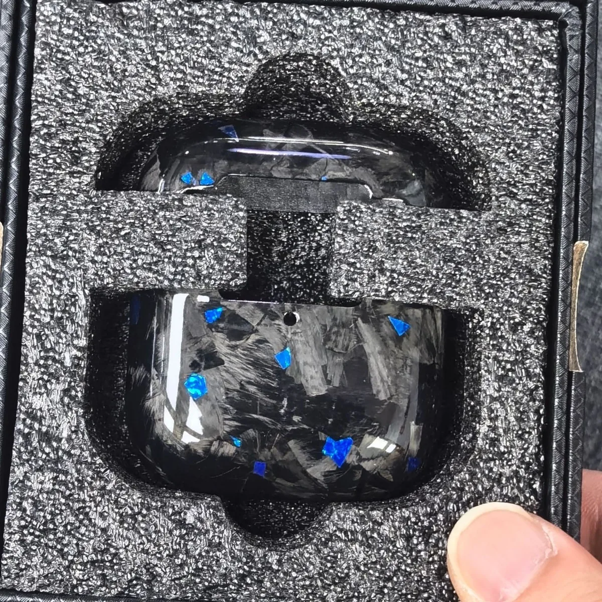 Aramid Fiber Case for AirPods 5 Headphone Cover Forging Bright Carbon Fiber Protective Cover for AirPods 5 Case
