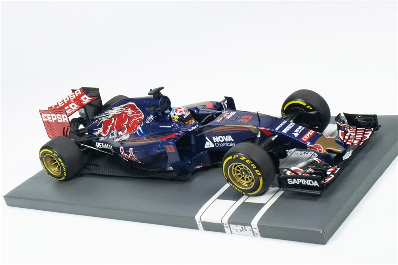 MINICHAMPS 1:18 SCUDERIA TORO ROSSO STR10 - #1 MAX 2015 Resin Model Car