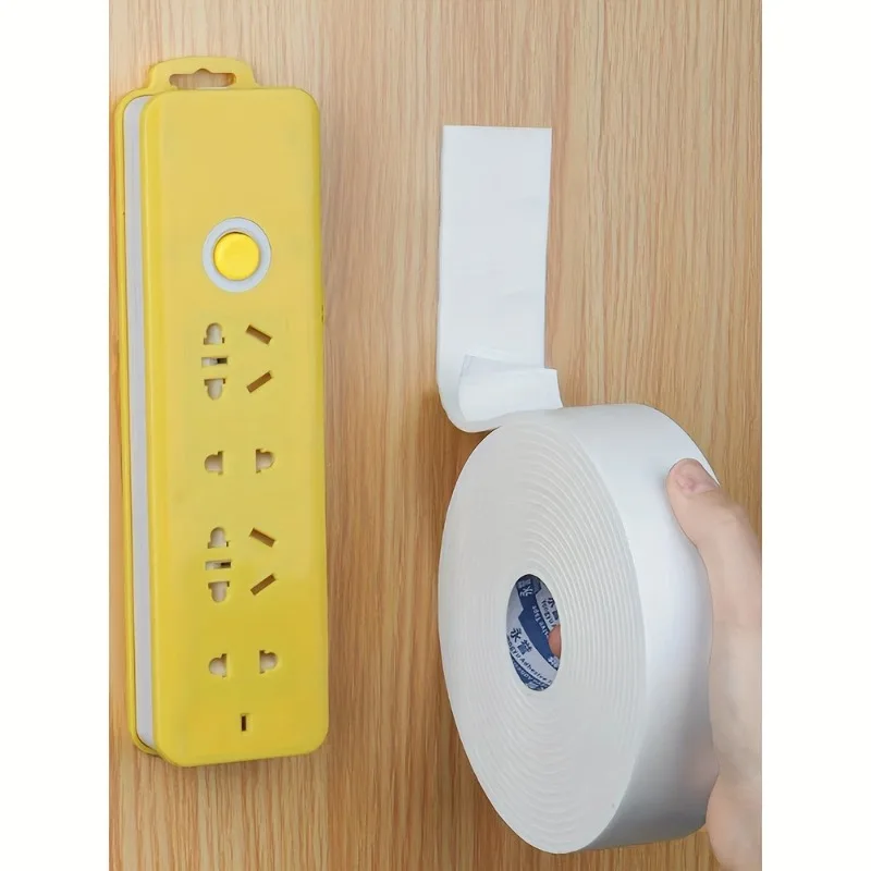 3roll Adhesive double-sided foam tape, used for fixing walls,  and installing billboards in homes and offices.