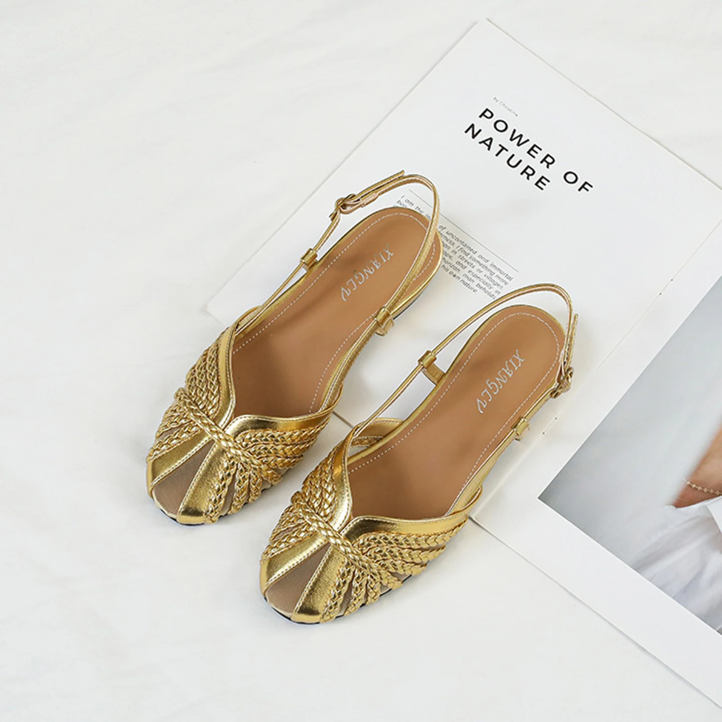 Large Size 36-42 Designer Roman Flats Sandals Women 2026 Summer New Gladiator Low Heel Non-slip Women Sandals Zapatos De Mujer