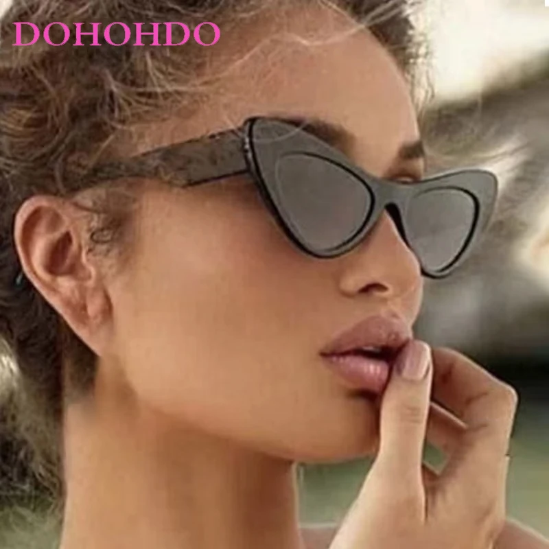 

Classic Punk Small Frame Cat Eye Sunglasses Women Men Fashion Trendy Design Outdoor Travel Sunglasses UV400 Gafas En Tendencia