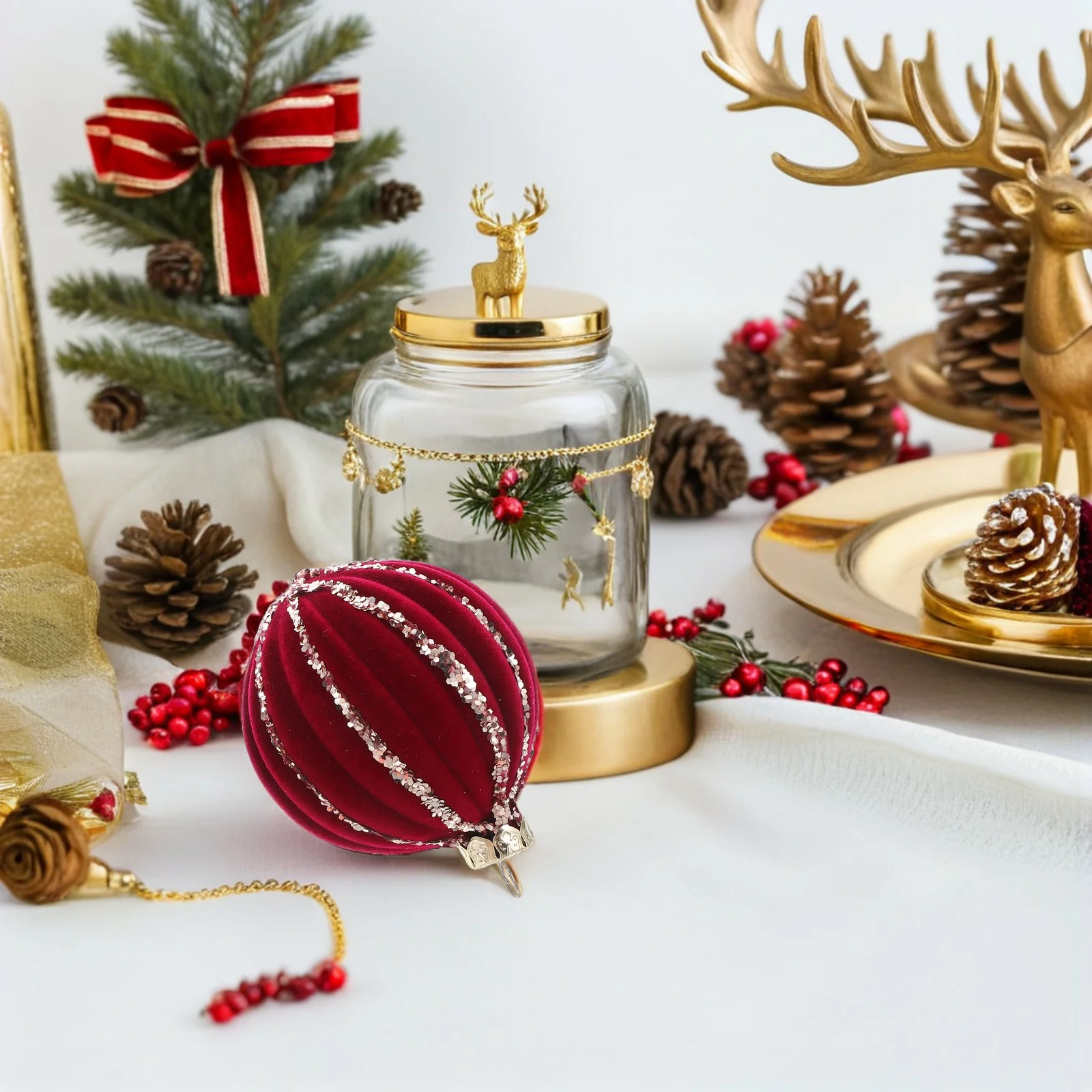 

16Pcs Christmas Tree Ornaments Red Flocked Shatterproof Balls Xmas Holiday Hanging Decorations Xmas Tree Decor