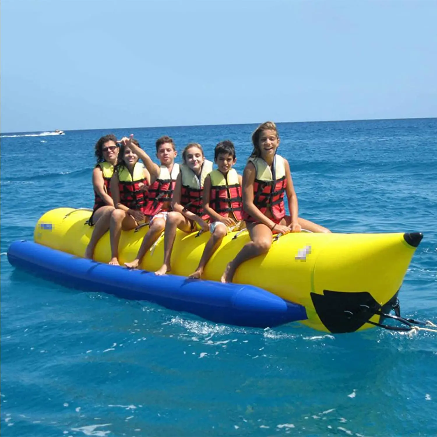 Water Inflatable Banana Boat Surf Raft Tow Tube 2-6 Person Inflatable Tug Kayak for Adults Waterskiing and Surfing Equipment