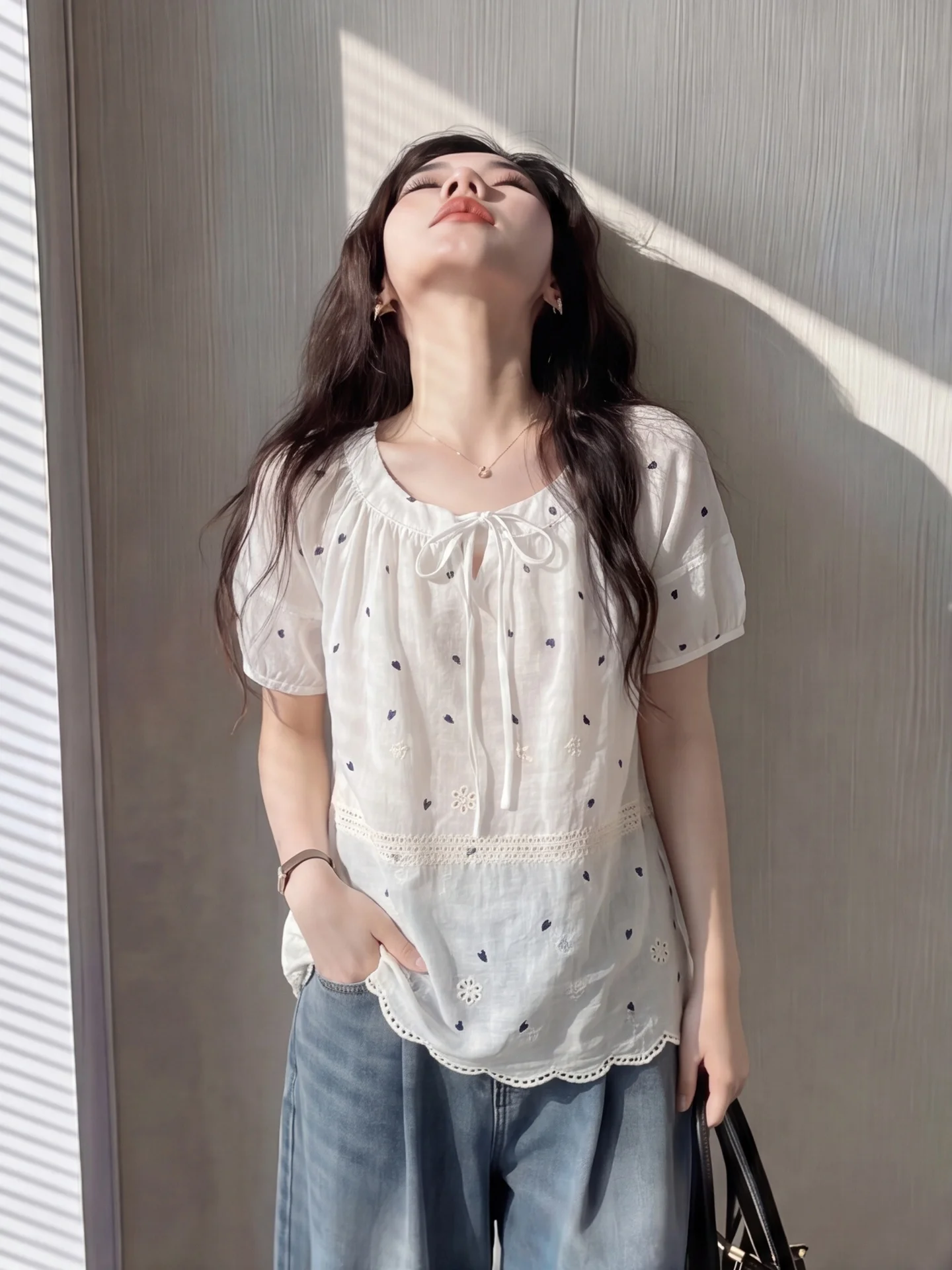

Elegant Light Weight Embroidered Heart Bubble Sleeve Shirt Women's Summer New Style Chic Tie Single Button up Top