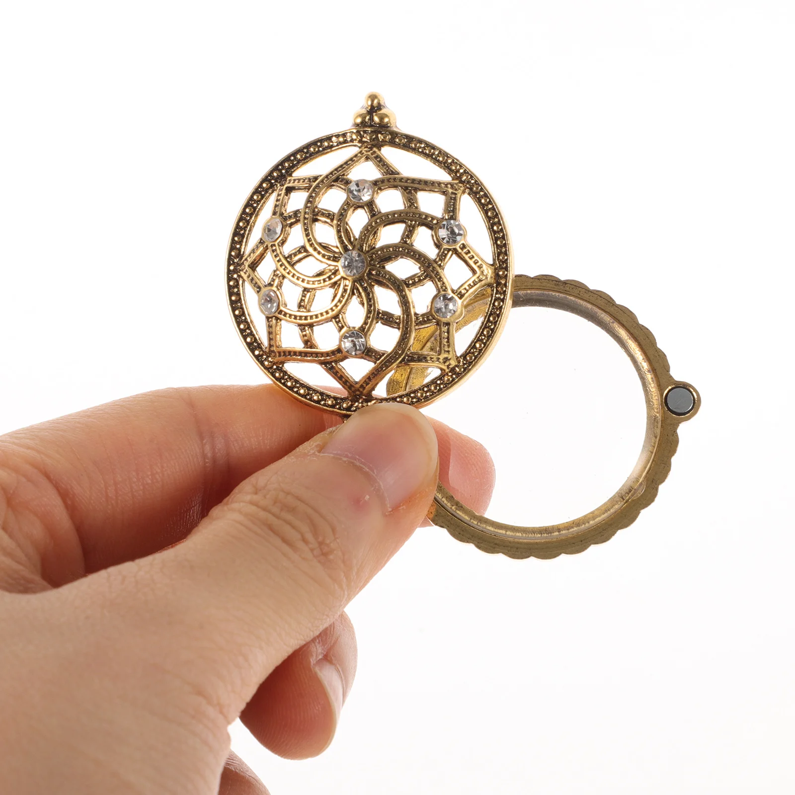 

Creative Magnifying Glass Pendant Necklace Vintage Style Reading Magnifier Lens Necklace Jewelry Magnifier Pendant for Daily Use