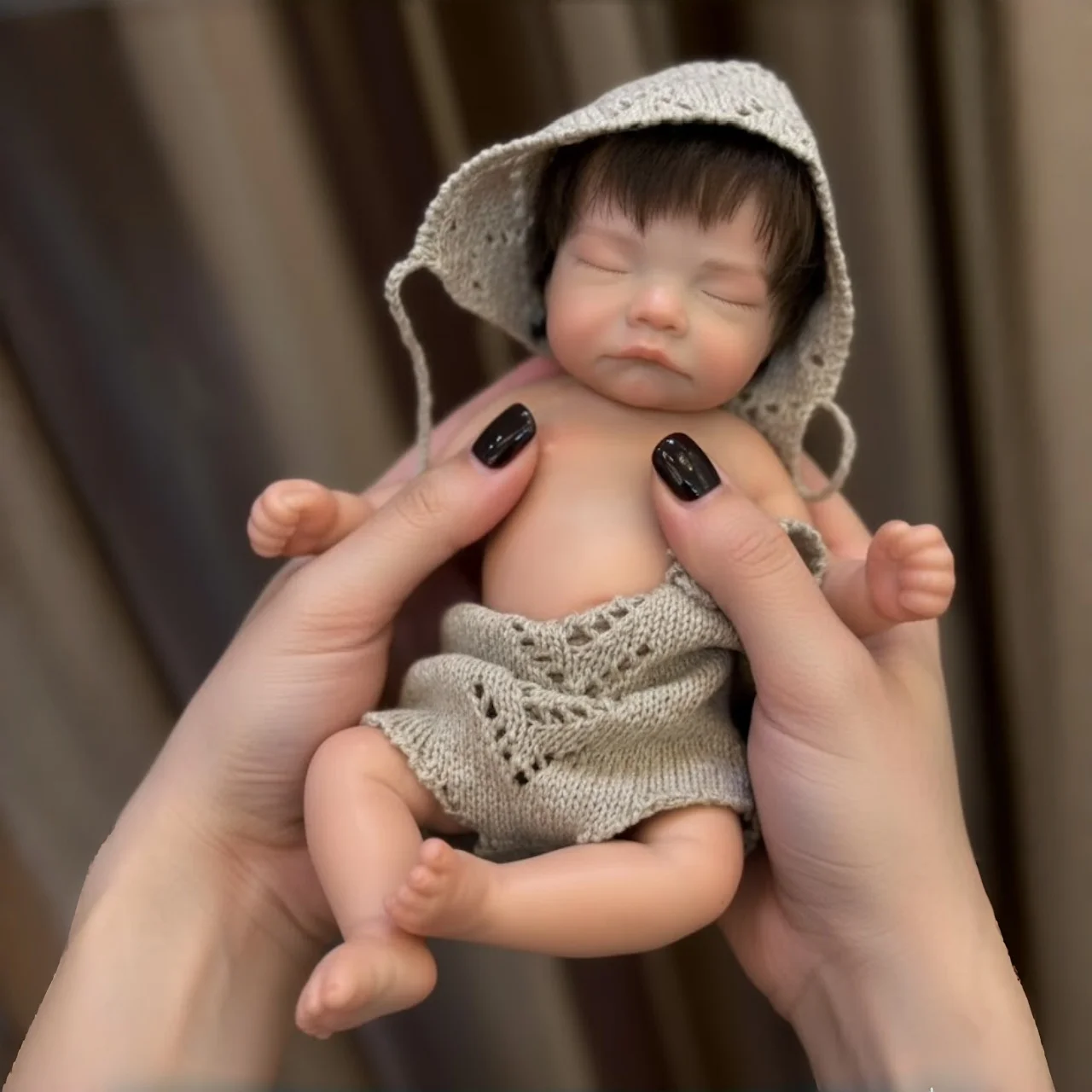 

10-дюймовая силиконовая кукла реборн для девочек — полностью мягкая кукла для новорожденных с открытым ртом и укорененными волосами, очаровательные наряды в комплекте для детей