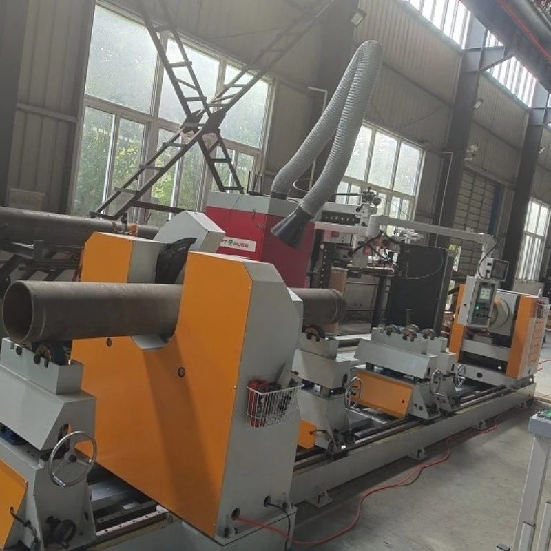Cantilever prefabricated automatic welding machine, chuck drive, clamp clamping