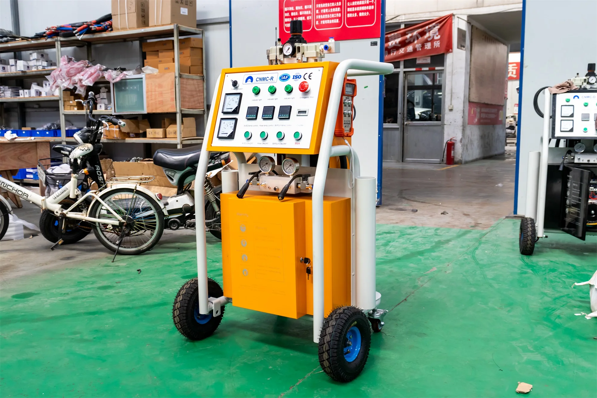 High-Performance CNMC-R Pneumatic Spray Foam Machine 7.5Kw Heater And 2-12Kg/min Output For Versatile Applications