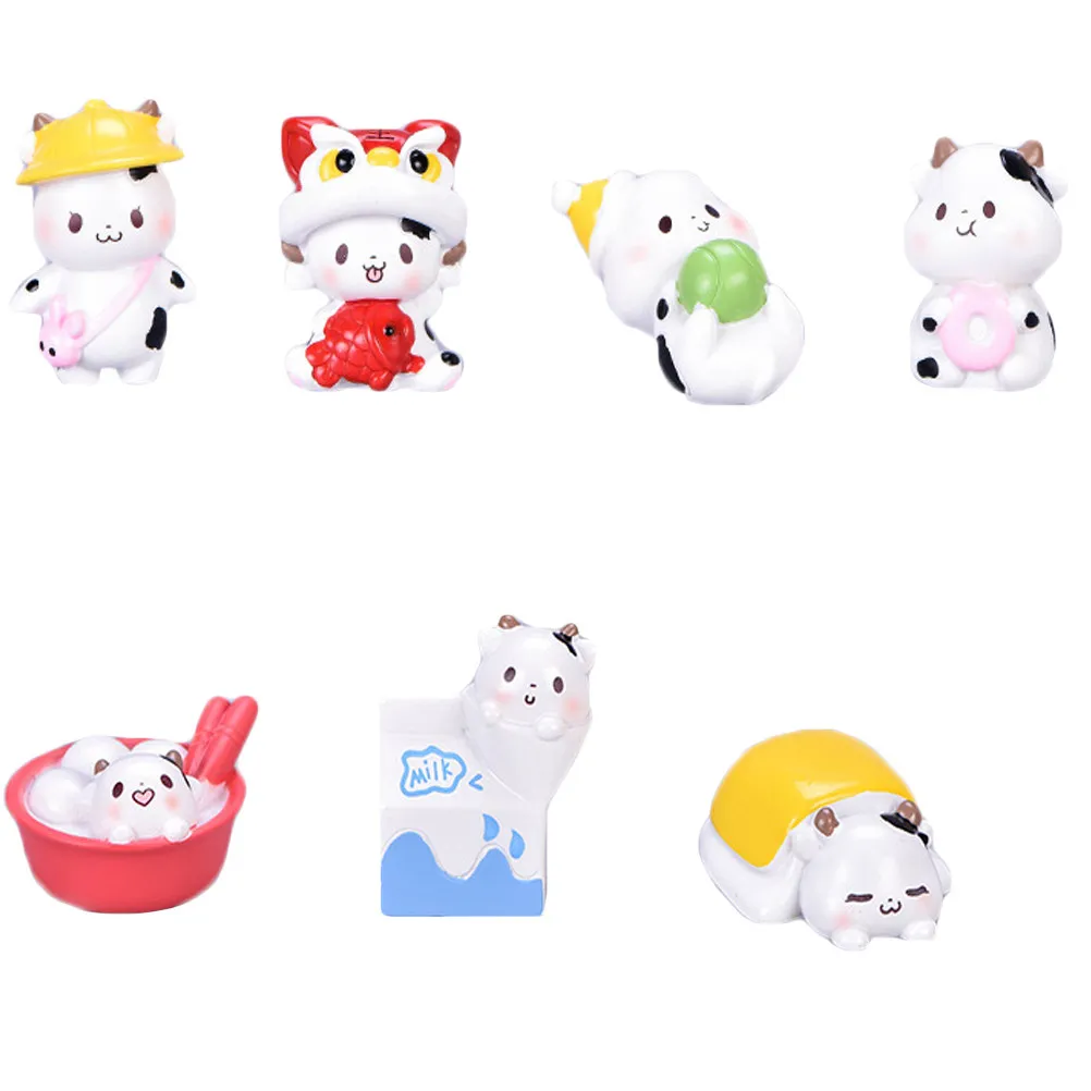 7Pcs Resin Mini Cow Figurines Cute Cartoon Style Portable Decor for Table Windowsill Bedside Patio Car Miniature Landscape