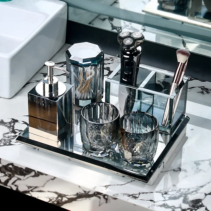 Luxury crystal glass bathroom, vanity, toothpaste, toothbrush holder, mouthwash cup set, simple couple model.