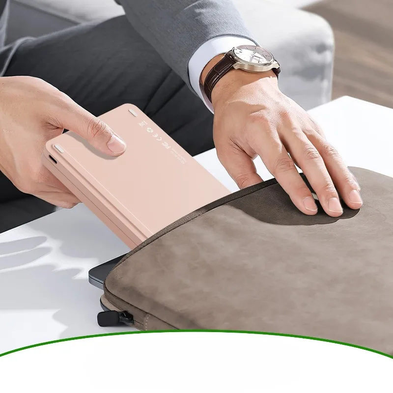 

Новая миниатюрная складная беспроводная клавиатура, тонкая портативная Bluetooth-клавиатура с функцией зарядки, складная клавиатура для IOS, Windows, Android