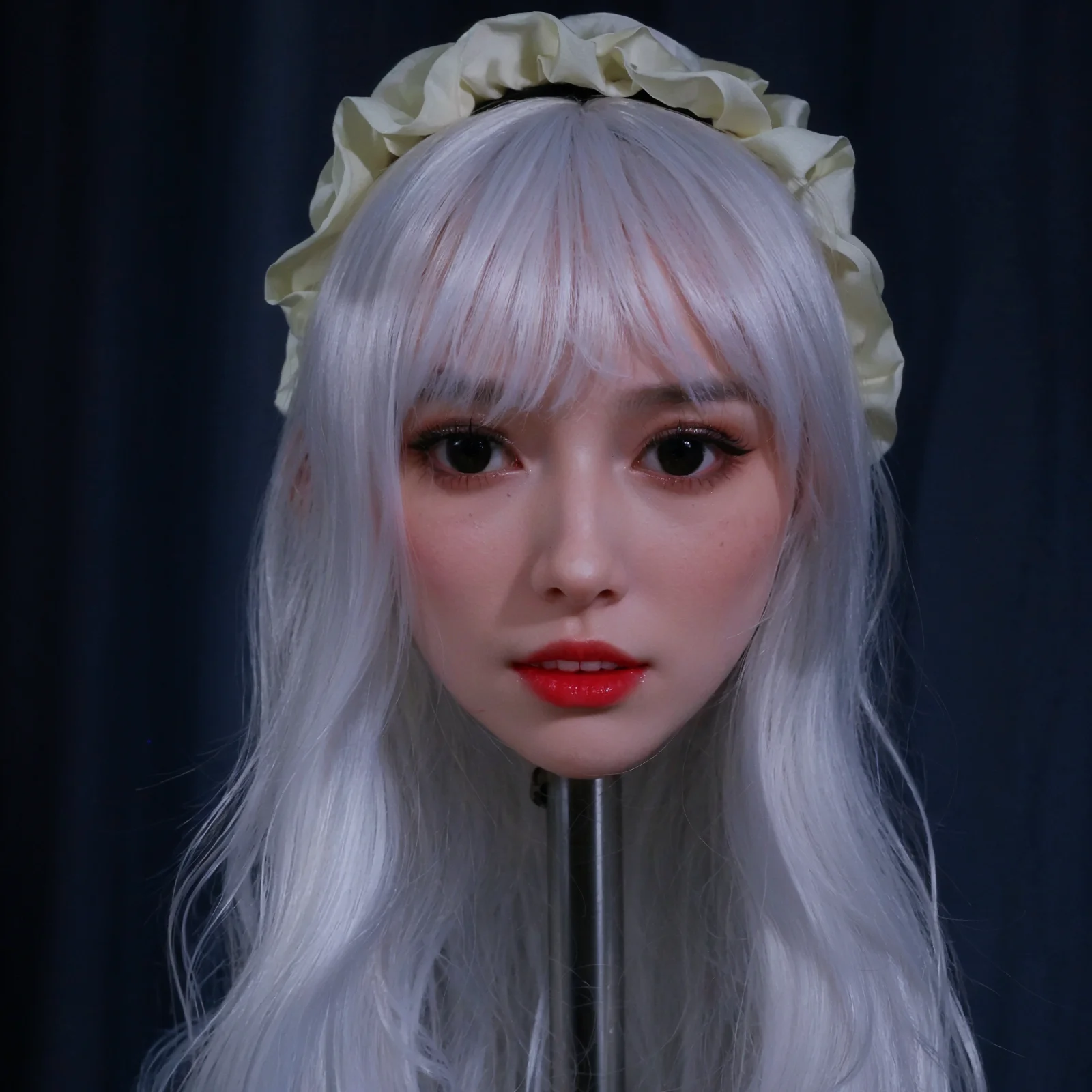 

Multi-functional adult model headpiece with long white bangs and odorless synthetic material - perfect for makeup and jewelry sh
