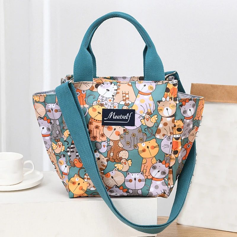 

New large-sized mom's crossbody and handbag that can also be used as a lunch bag or lunch box pouch