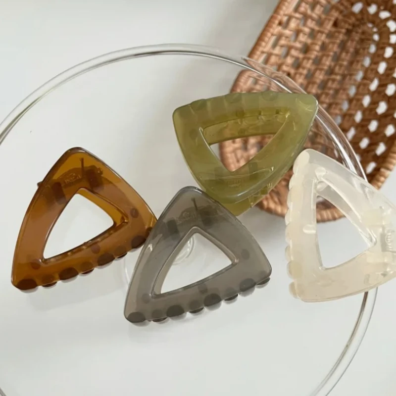 Accesorios para el cabello Acrílico transparente Triángulo geométrico Horquilla Cierre de cabello Pequeño Moda Retro Diamante Plástico Крабики Для Волос