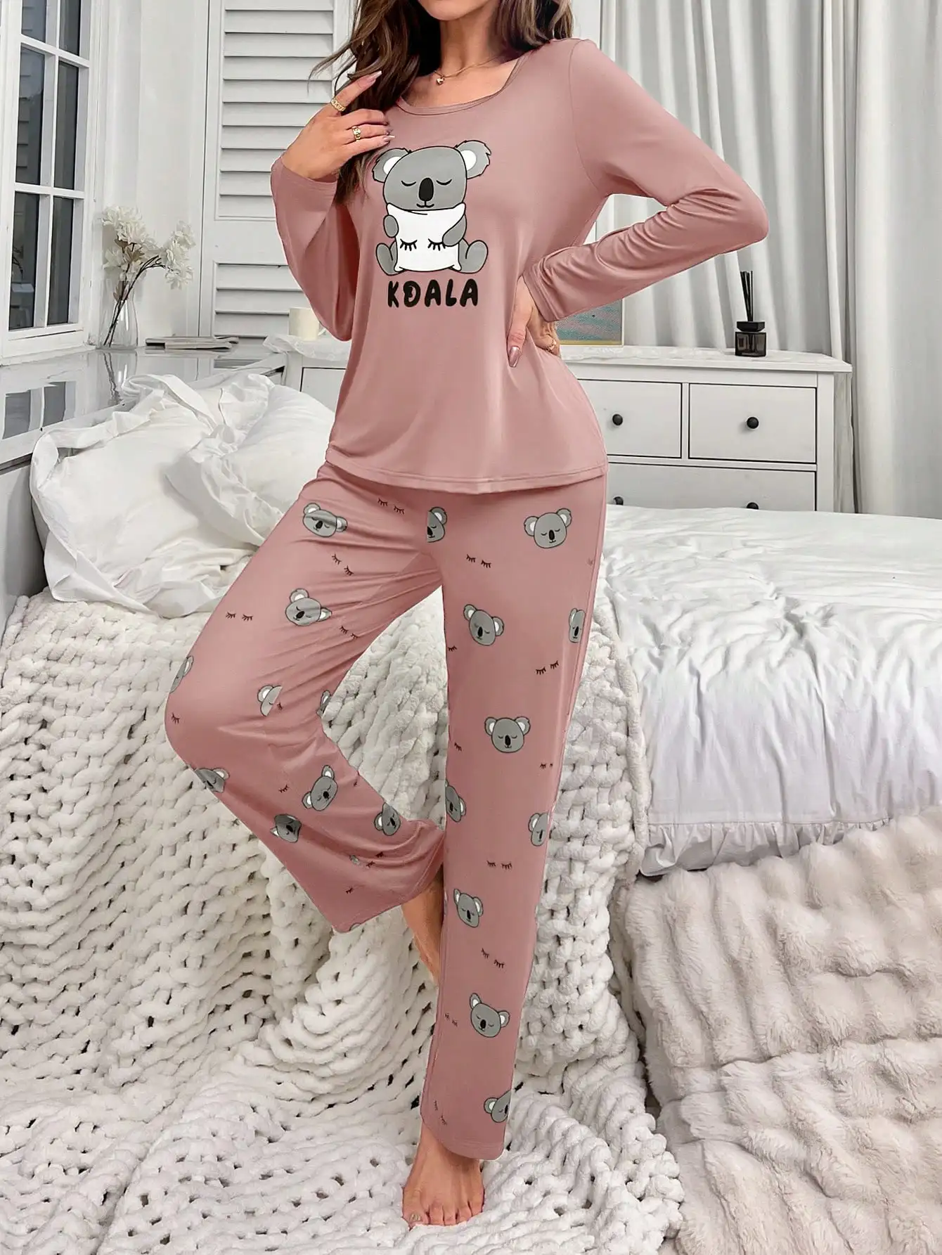 Koala print crew neck long sleeve T-shirt top and trousers casual and comfortable women\'s pajama set