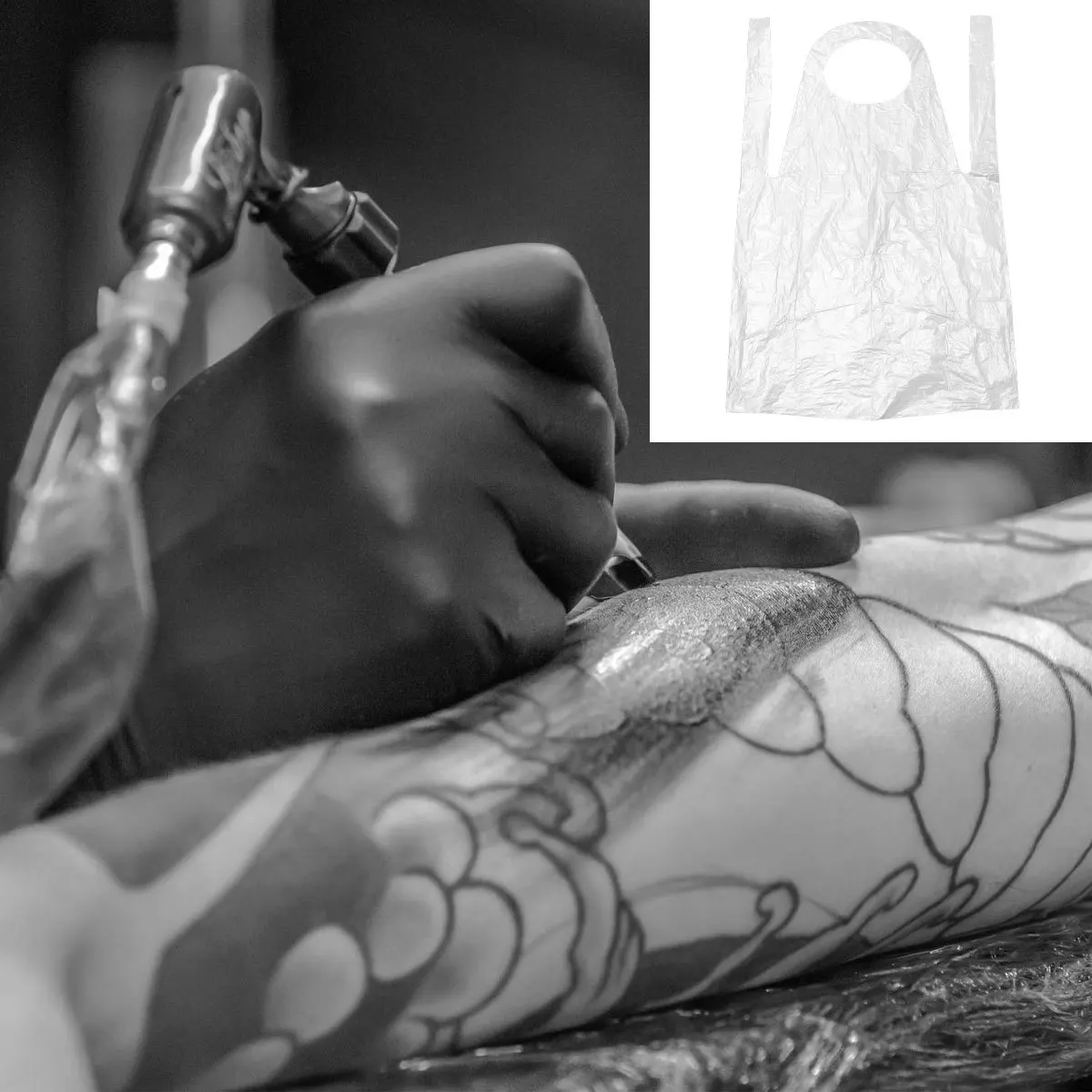 

100Pcs Disposable Plastic Protective Apron Practical Comfortable Clothes Protector for Home Shop Use Safe and Fashionable