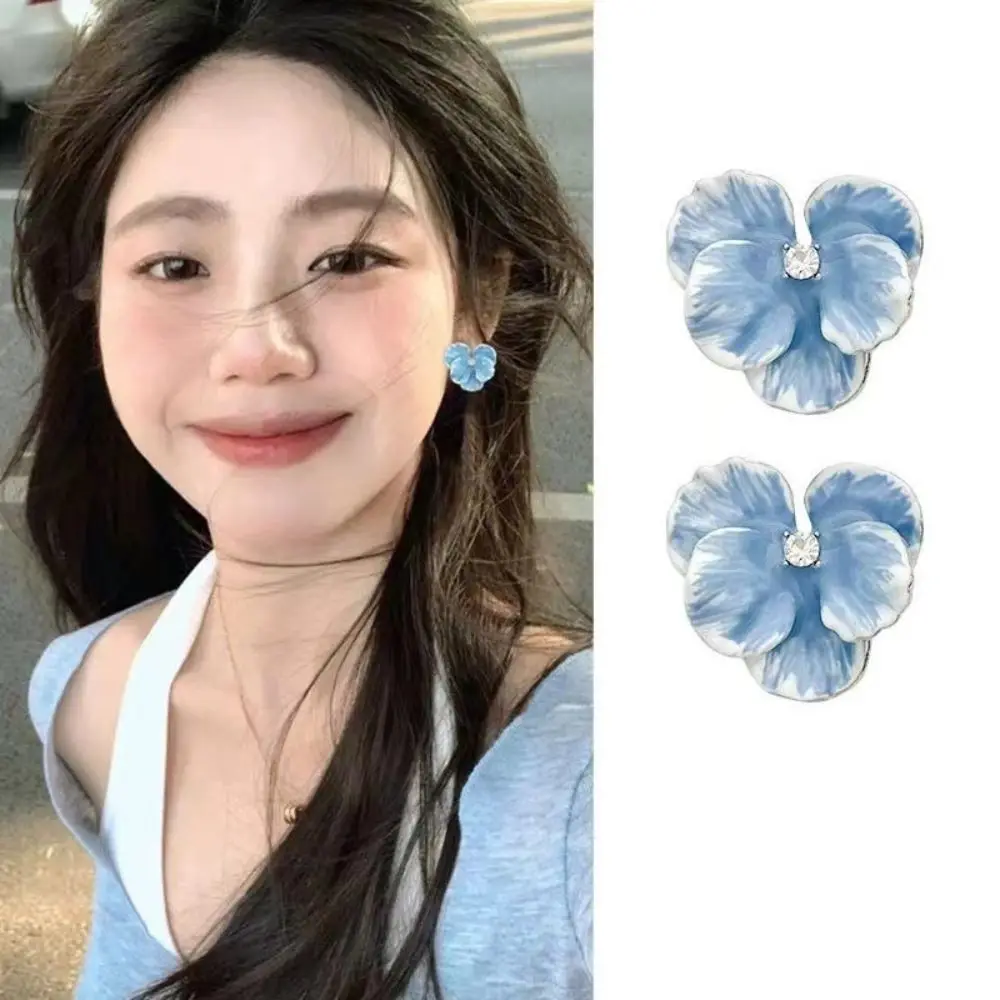 Уникальные серьги-гвоздики для девочек