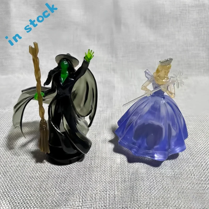 สินค้าในสต็อก ของสะสมจากภาพยนตร์ The Wicked ตุ๊กตา Glinda The Wicked Witch ของเล่นตกแต่ง โมเดลน่ารัก ของขวัญเทศกาล