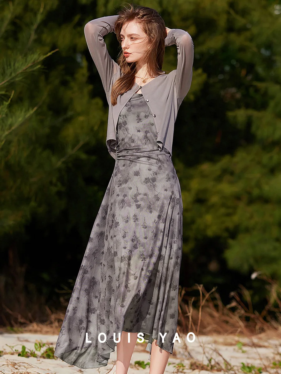 

LOUIS YAO 2025 Spring Two Piece Strap Skirt and Cardigan Waist Fashion Style Round Neck Drawn Design Women's Set