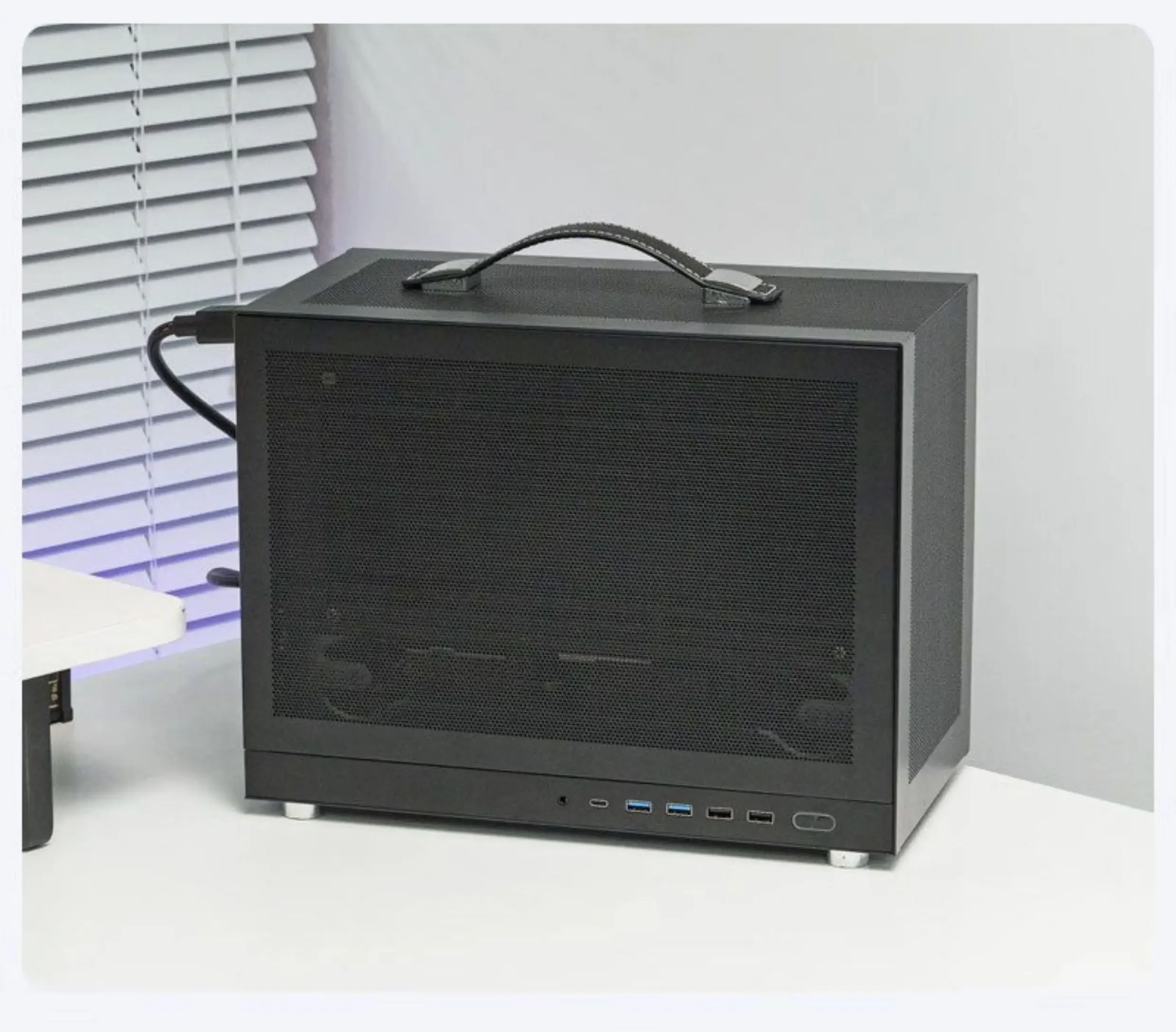 Limited Offer G300 Chassis Portable MATX Main Board MESH Side Board TYPEC MINI Main Board