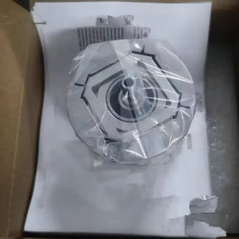 Brand New  Germany 1387.035 Integrated Bearing Incremental Rotary Encoder Speed Position Sensor