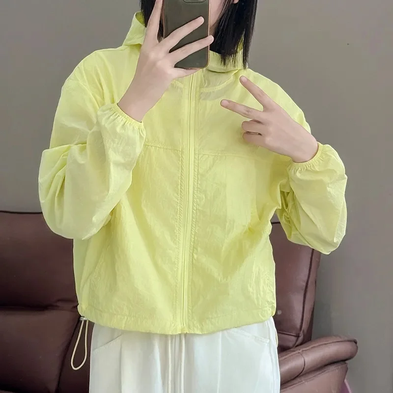 Summer Lady Hooded Light Thin UV Resistant Jacket Korean Women Solid Color Sunscreen Coat 2025 Femme Long Sleeves Loose Outwear