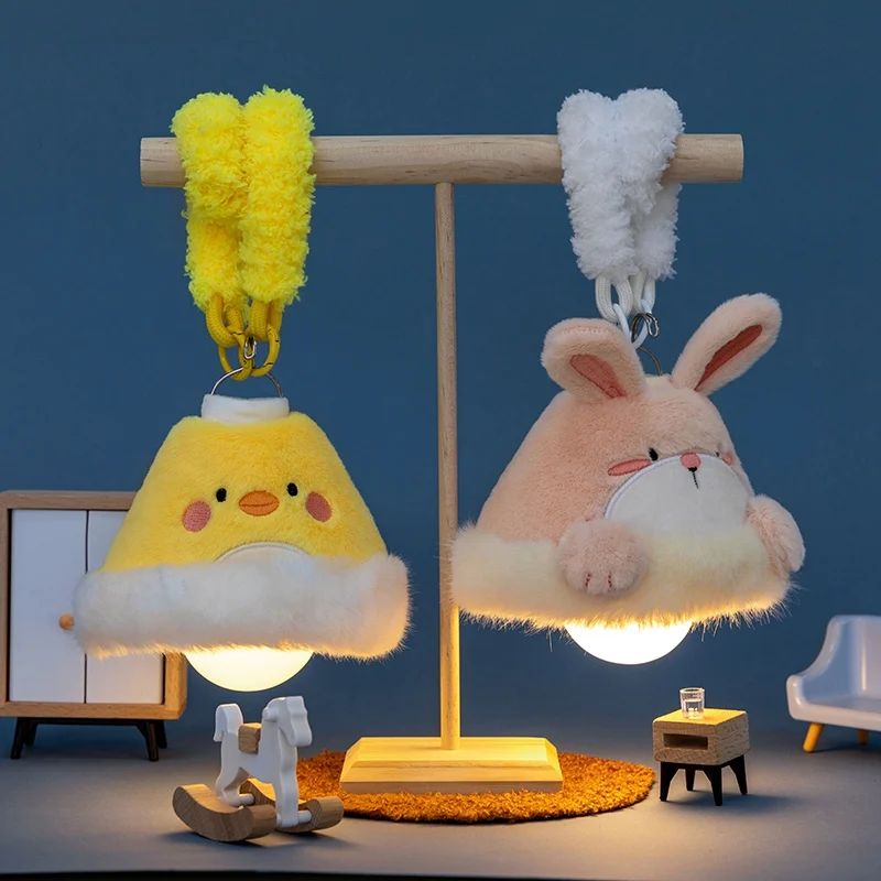 Veilleuse en peluche d'animal de dessin animé pour chambre à coucher, lampe d'ambiance de chevet Kawaii, décoration de chambre d'enfants, jouet doux LED intégré pour dormir