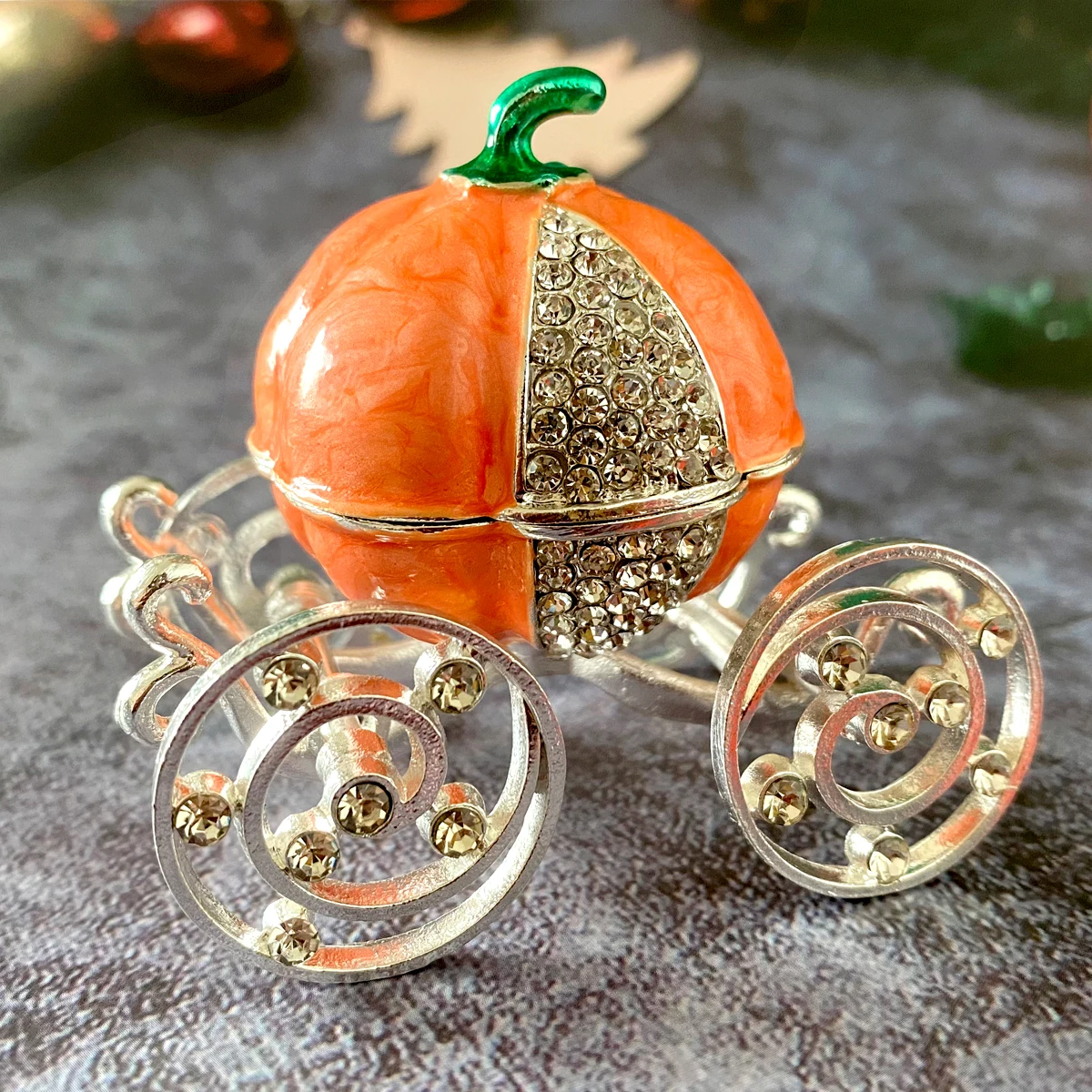 

Металлическая коробка-безделушка в виде тыквы, Хрустальная бижутерия, держатели для колец, фигурка, коллекционный домашний декор для стола, Свадебный декор