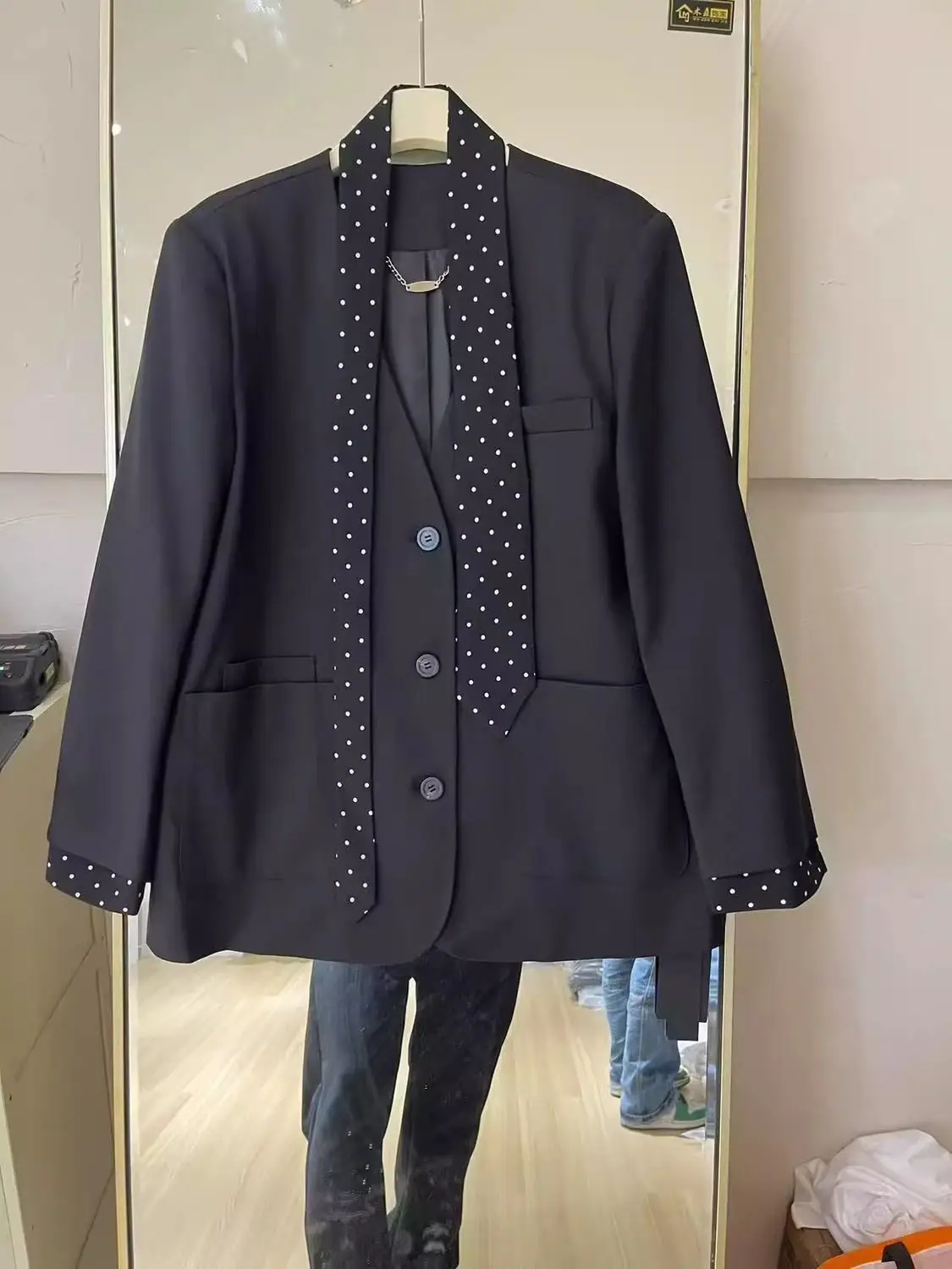 

2025 Autumn Fashion Patchwork Polka Dot Design V-neck Suit Jacket Korean New SuitS Top for Women