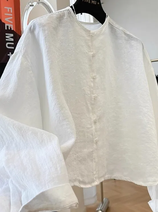 

Lightweight Cotton Linen round Neck Single Color Retro Style Women's Shirt Simple Design Spring 2026 Early Season Outerwear