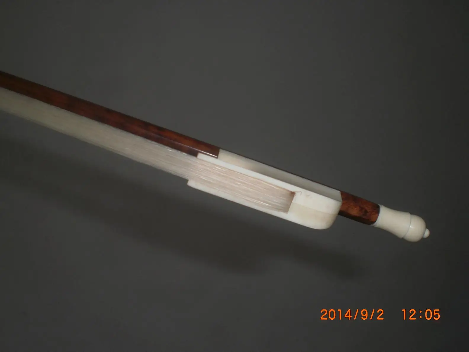 1 PC Quality Snake Wood Baroque Cello Bow with White Bow Hair 4/4