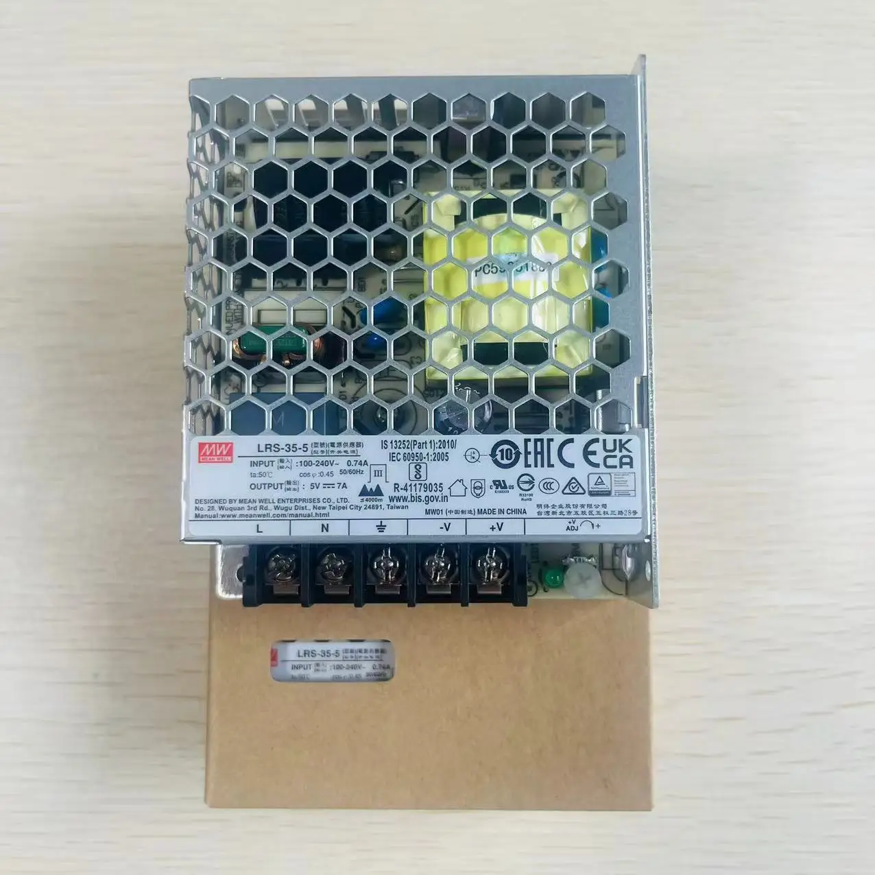MEAN WELL LRS-35 Series Low-Power Switching Power Supply 5V/12V/15V/24V/36V/48V, Slim and Compact