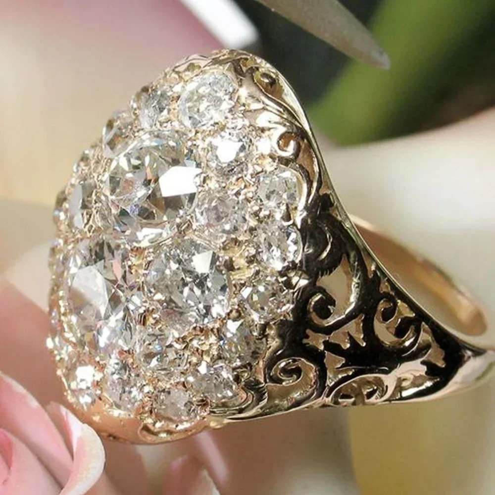 Zircon Women's Unique Gift Ring, Luxurious and Dazzling High-end New Square Trendy Water Droplet Design, Wedding Ring