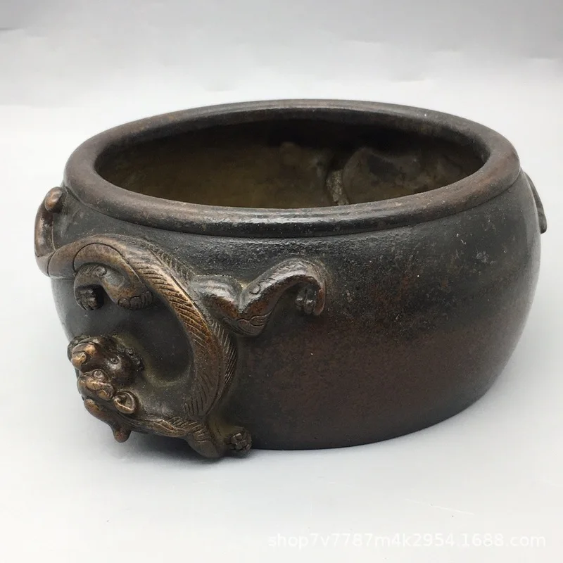 Antique-Style Purple Copper Craft: Flying Dragon Flat Round Incense Burner for Home Living Room Decoration
