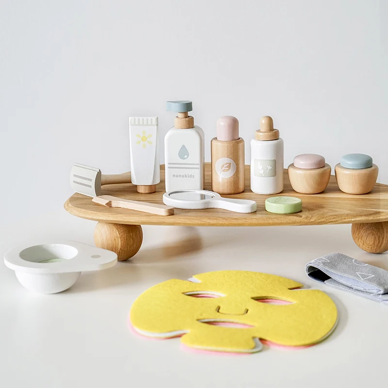 

Children Wooden Pretend Play Toy Simulation Facial Mask Makeup Toy Set Imitation Game Role Learning Education Toys for Girls